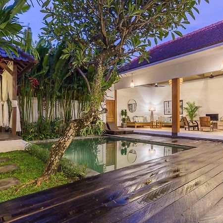Pulesari 2 Bedrooms Seminyak Buitenkant foto