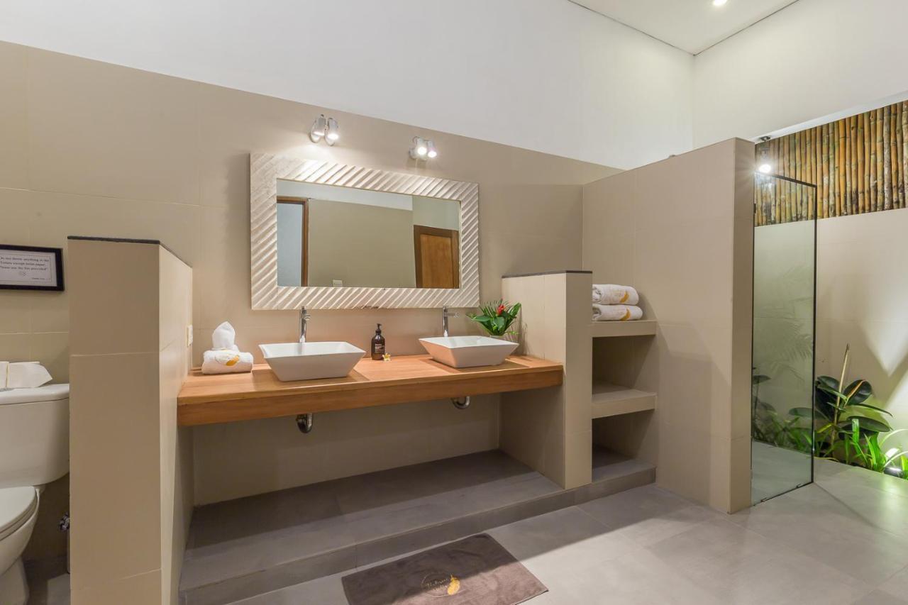 Pulesari 2 Bedrooms Seminyak Buitenkant foto
