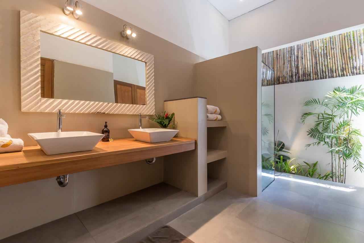 Pulesari 2 Bedrooms Seminyak Buitenkant foto